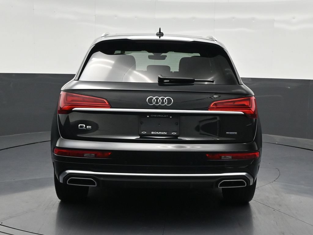 Used 2023 Audi Q5 2.0T Premium Plus w/ Premium Plus Package AWD/4WD image 4