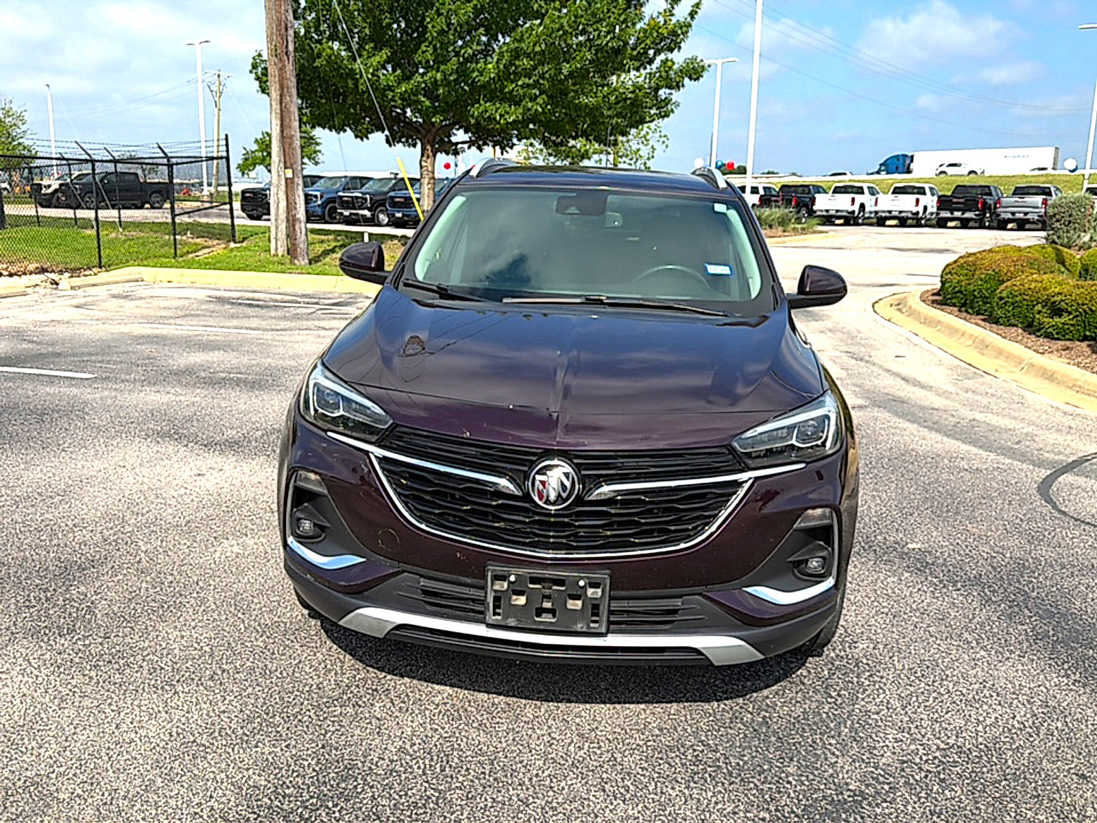 Used 2021 Buick Encore GX Essence FWD image 2
