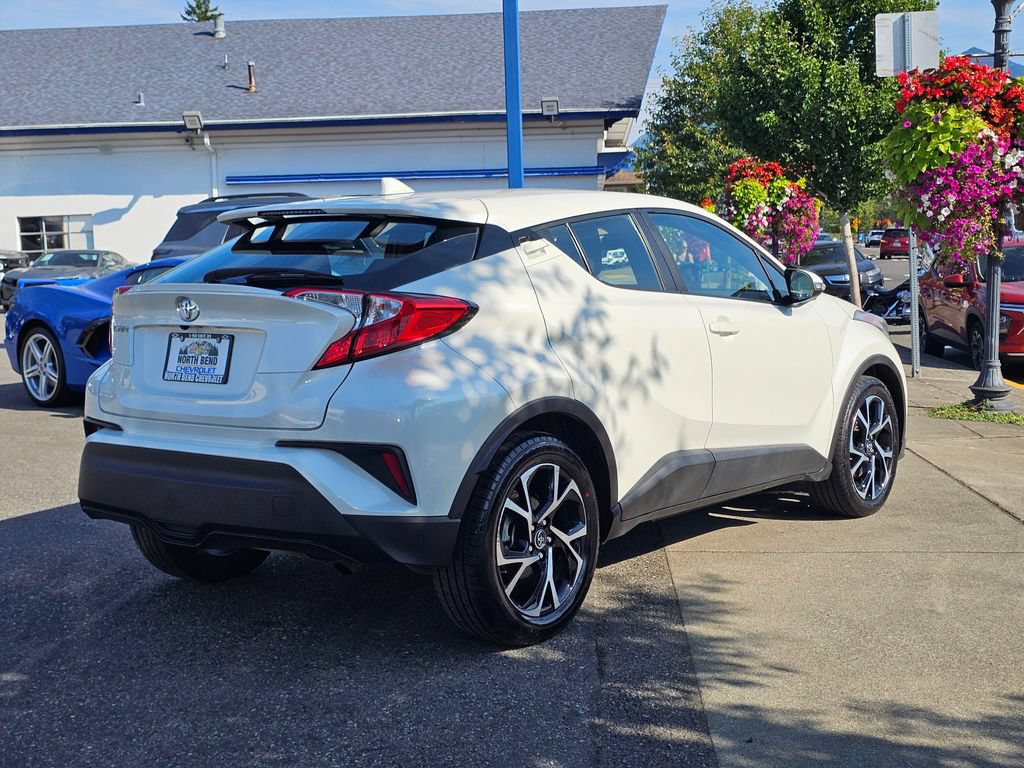 Used 2018 Toyota C-HR XLE FWD image 5