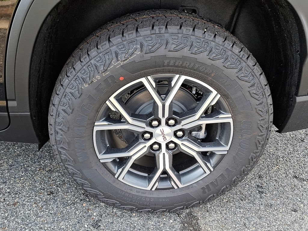New 2026 GMC Acadia AT4 w/ Super Cruise Package AWD/4WD image 5