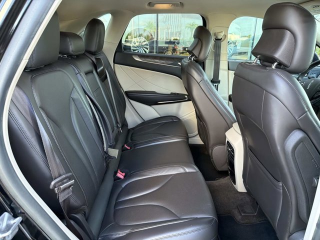 Used 2017 Lincoln MKC Reserve AWD/4WD image 23