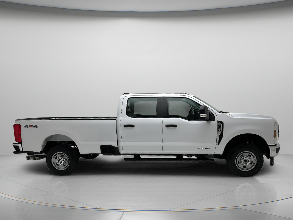New 2026 Ford F250 XL w/ XL Chrome Package AWD/4WD image 2