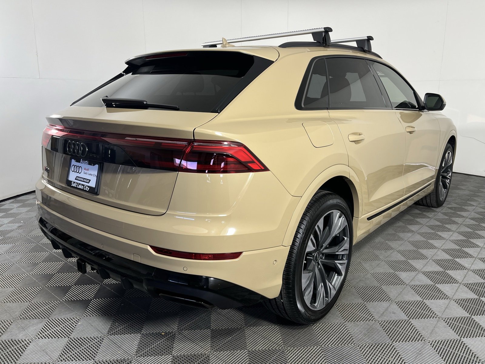 Used 2025 Audi Q8 Premium Plus w/ Premium Plus Package image 7