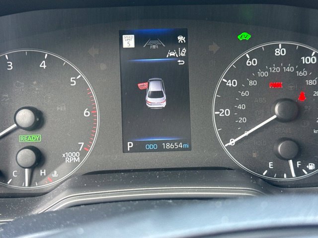 Used 2025 Toyota Corolla LE w/ LE Premium Package FWD image 2