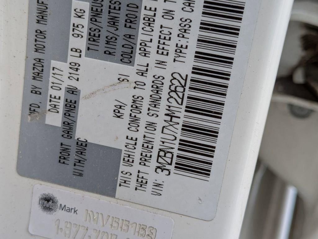 Used 2017 MAZDA MAZDA3 Sport FWD image 27