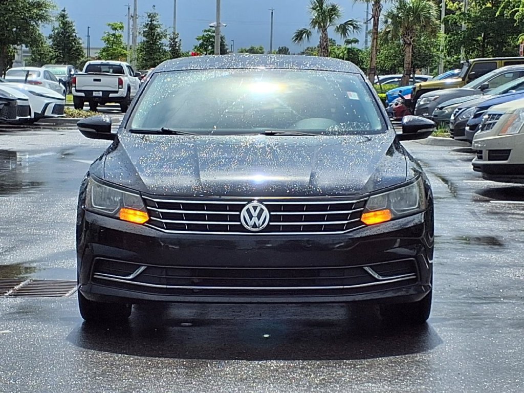 Used 2018 Volkswagen Passat 2.0T S FWD image 3