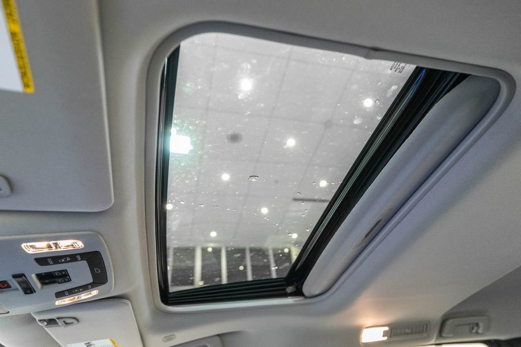 New 2026 Toyota Sienna XLE FWD image 23