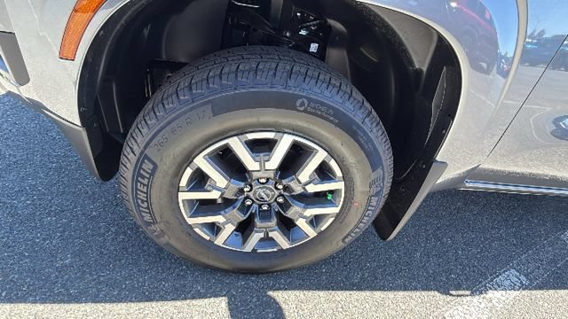 New 2026 Nissan Frontier SV w/ Tow Package AWD/4WD image 9