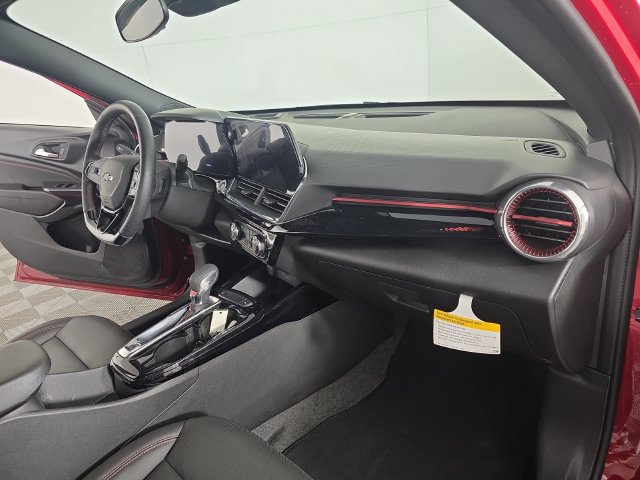 Used 2026 Chevrolet Trax RS w/ Driver Confidence Package FWD image 27