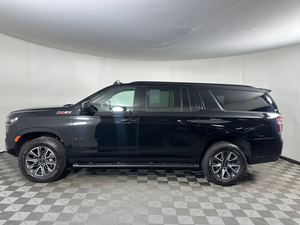 Used 2024 Chevrolet Suburban Z71 AWD/4WD image 2