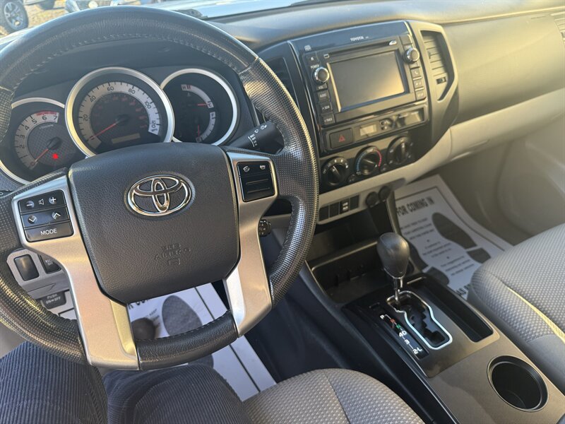 Used 2013 Toyota Tacoma 4x4 Access Cab V6 image 20