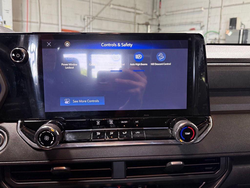 Used 2024 Chevrolet Colorado Trail Boss AWD/4WD image 12