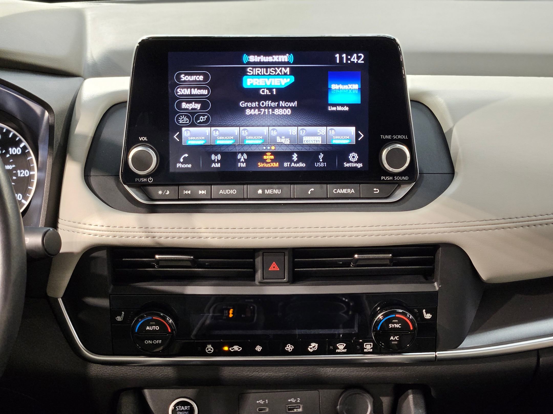 Used 2023 Nissan Rogue SV w/ SV Premium B Package image 16