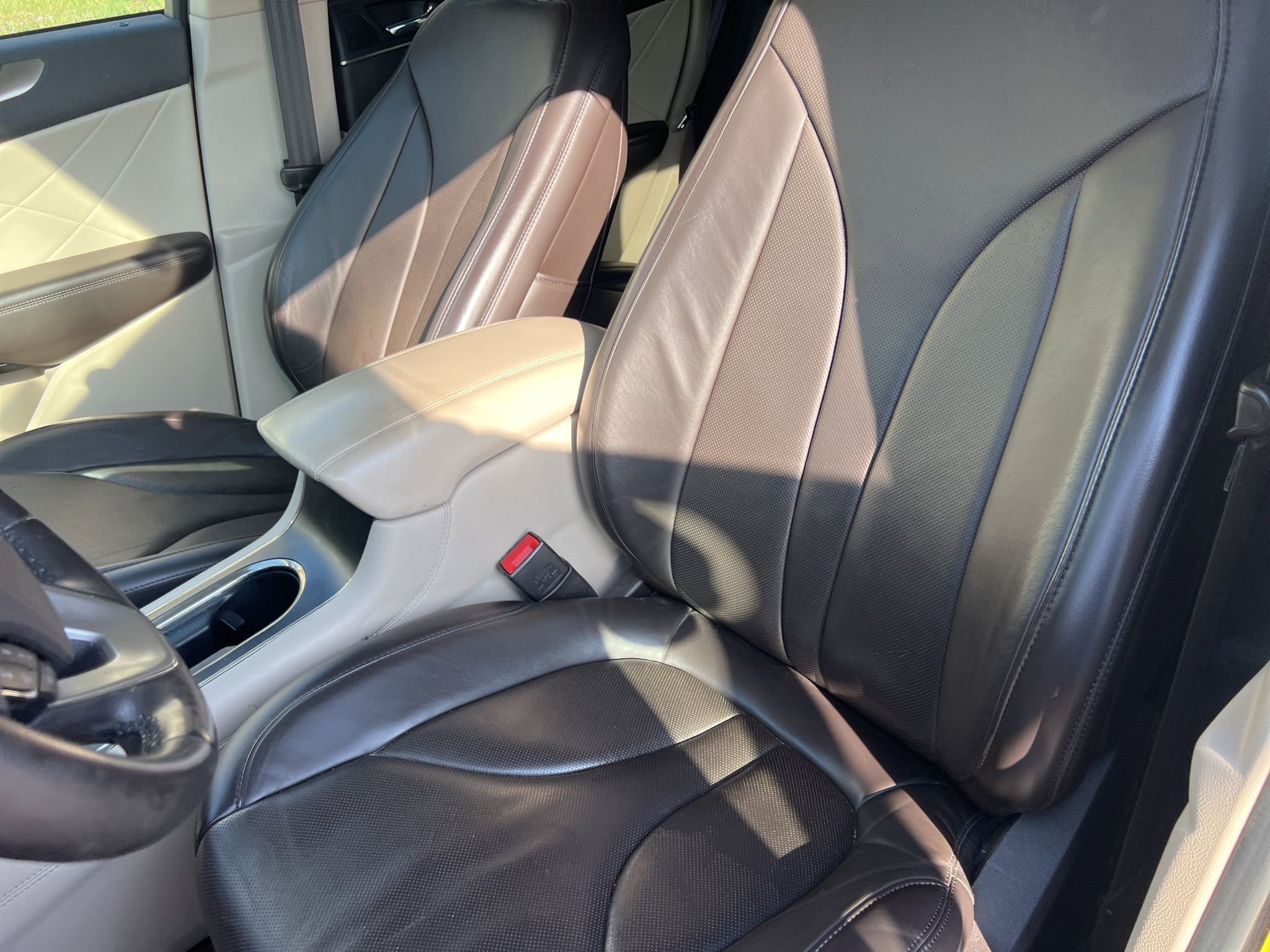 Used 2017 Lincoln MKC Reserve image 12