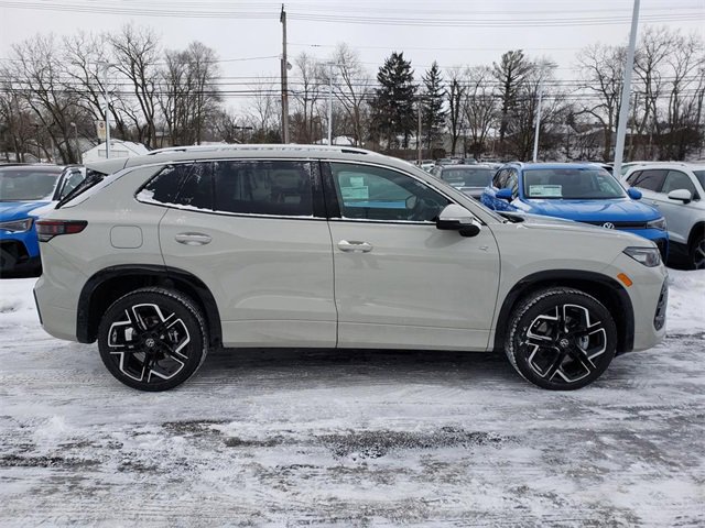 New 2026 Volkswagen Tiguan SEL R-Line image 2