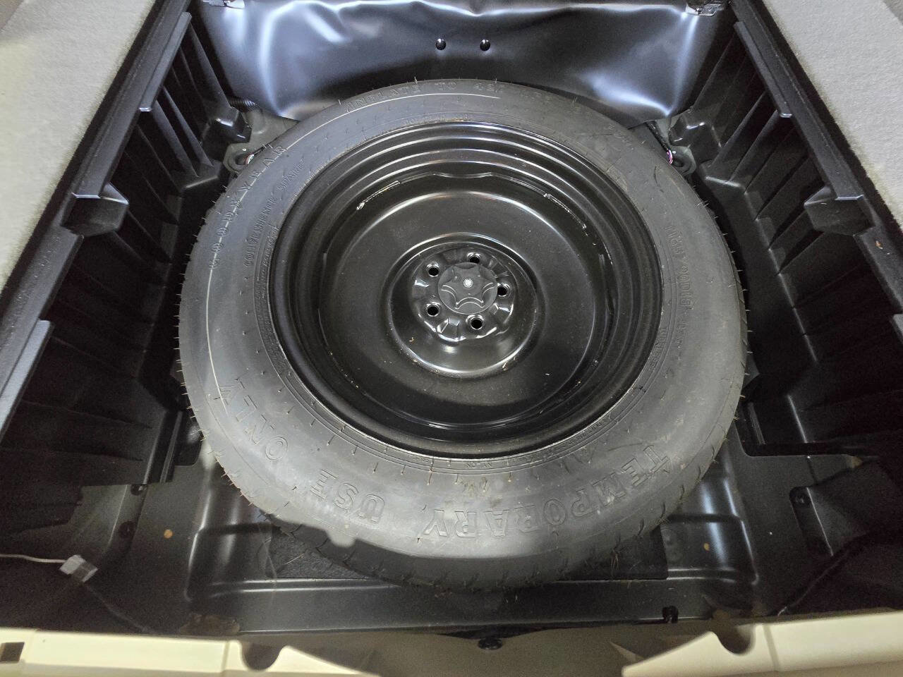 Used 2013 Nissan Murano SV image 29