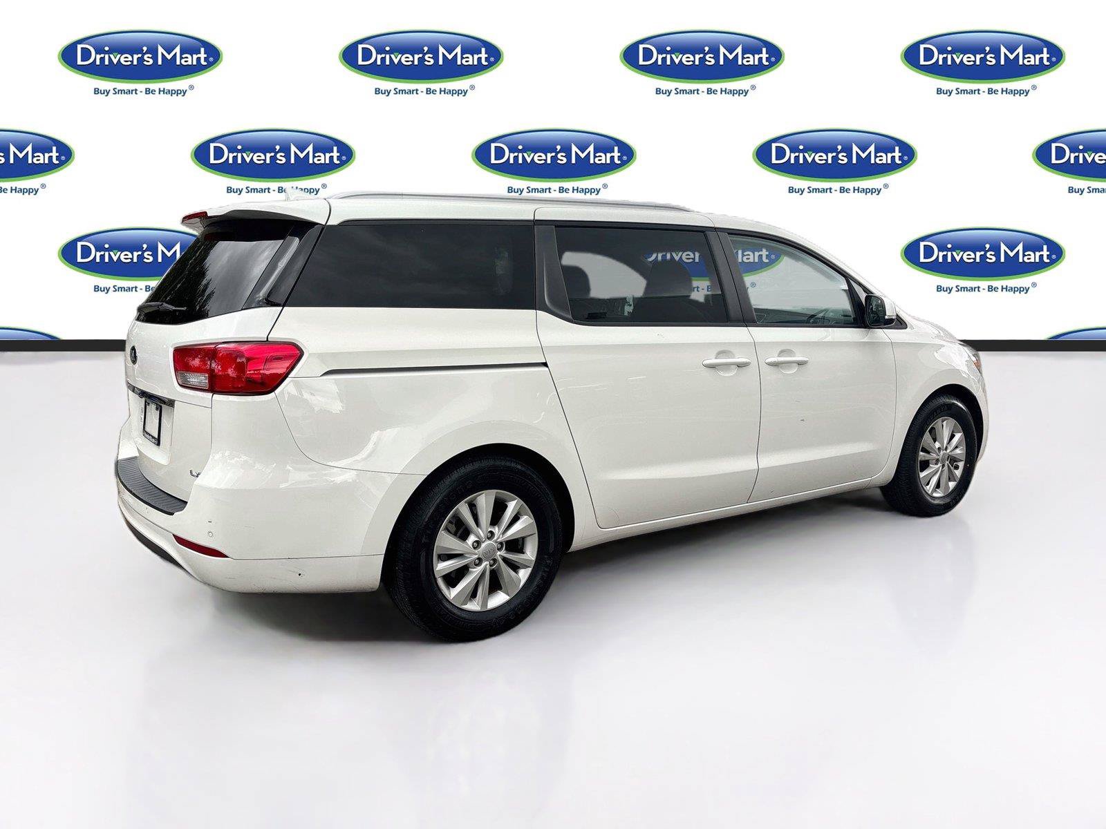 Used 2016 Kia Sedona LX w/ Option Group 020 FWD image 7