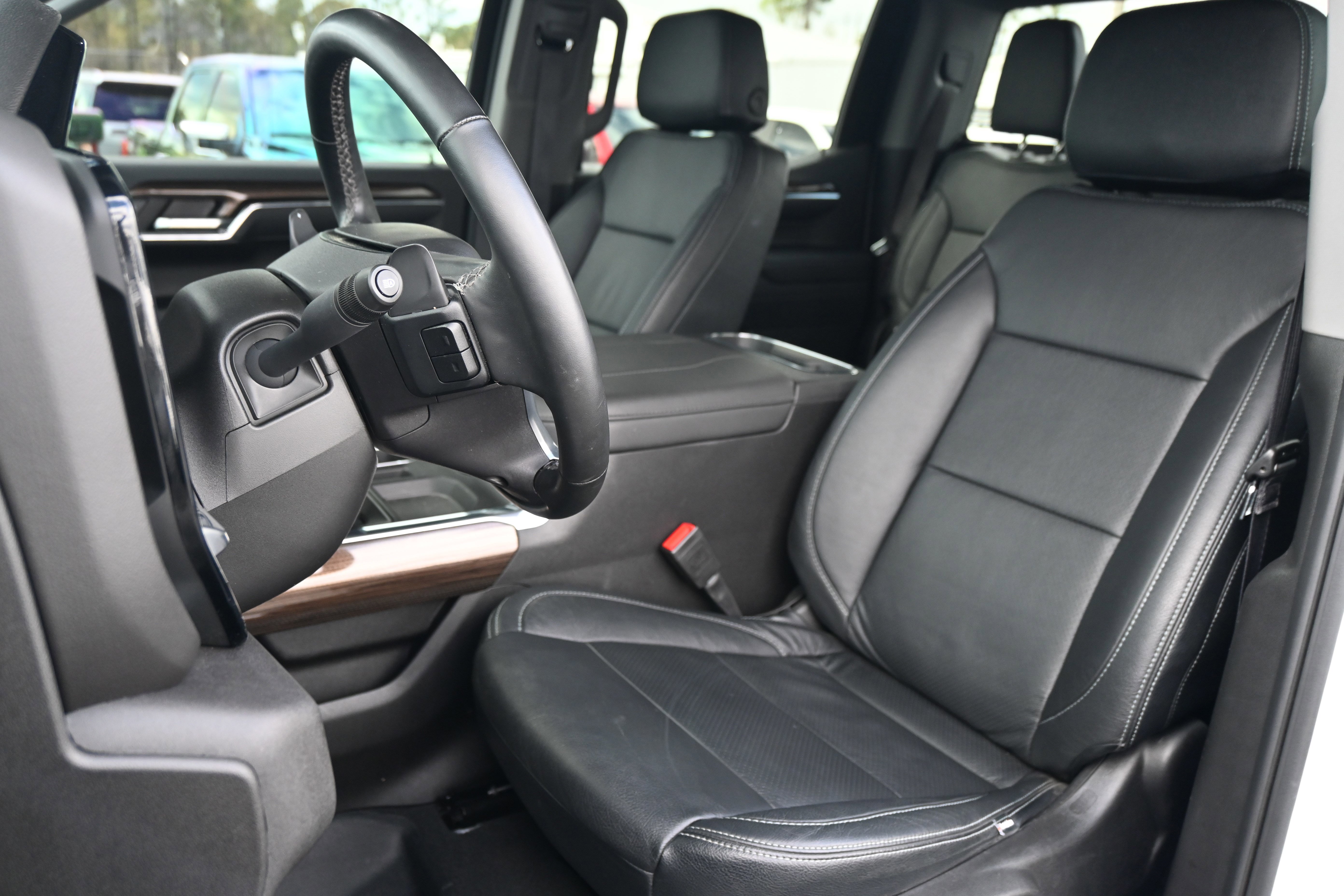 Used 2024 Chevrolet Silverado 1500 RST image 7