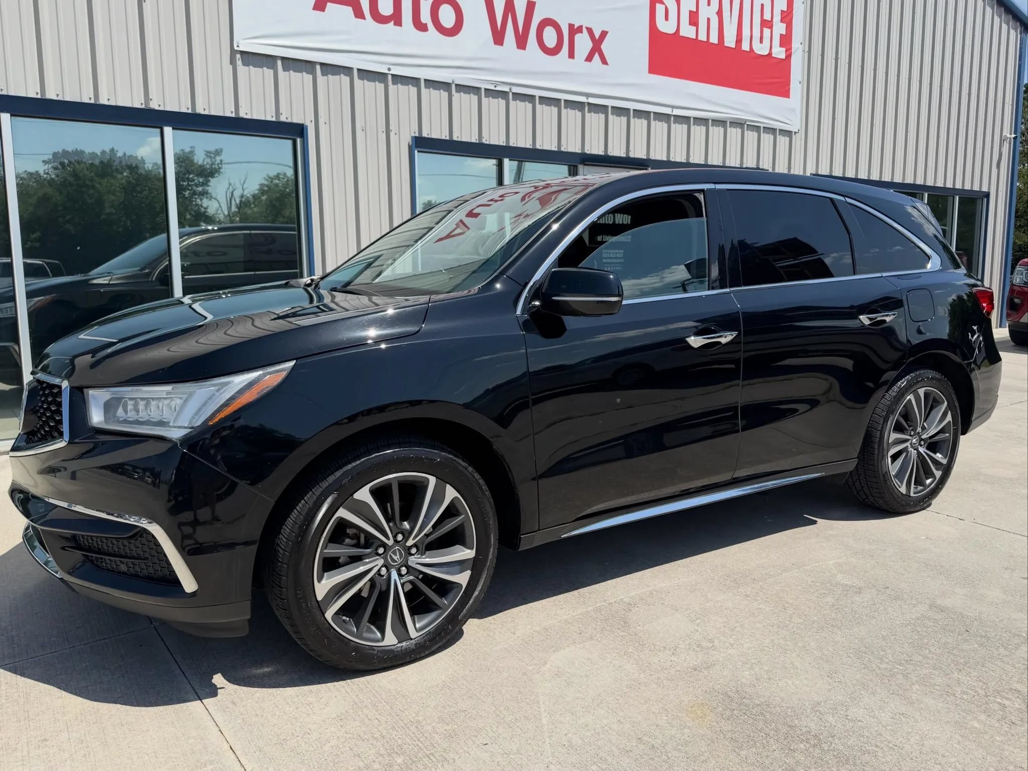 Used 2020 Acura MDX w/ Technology Package AWD/4WD image 2