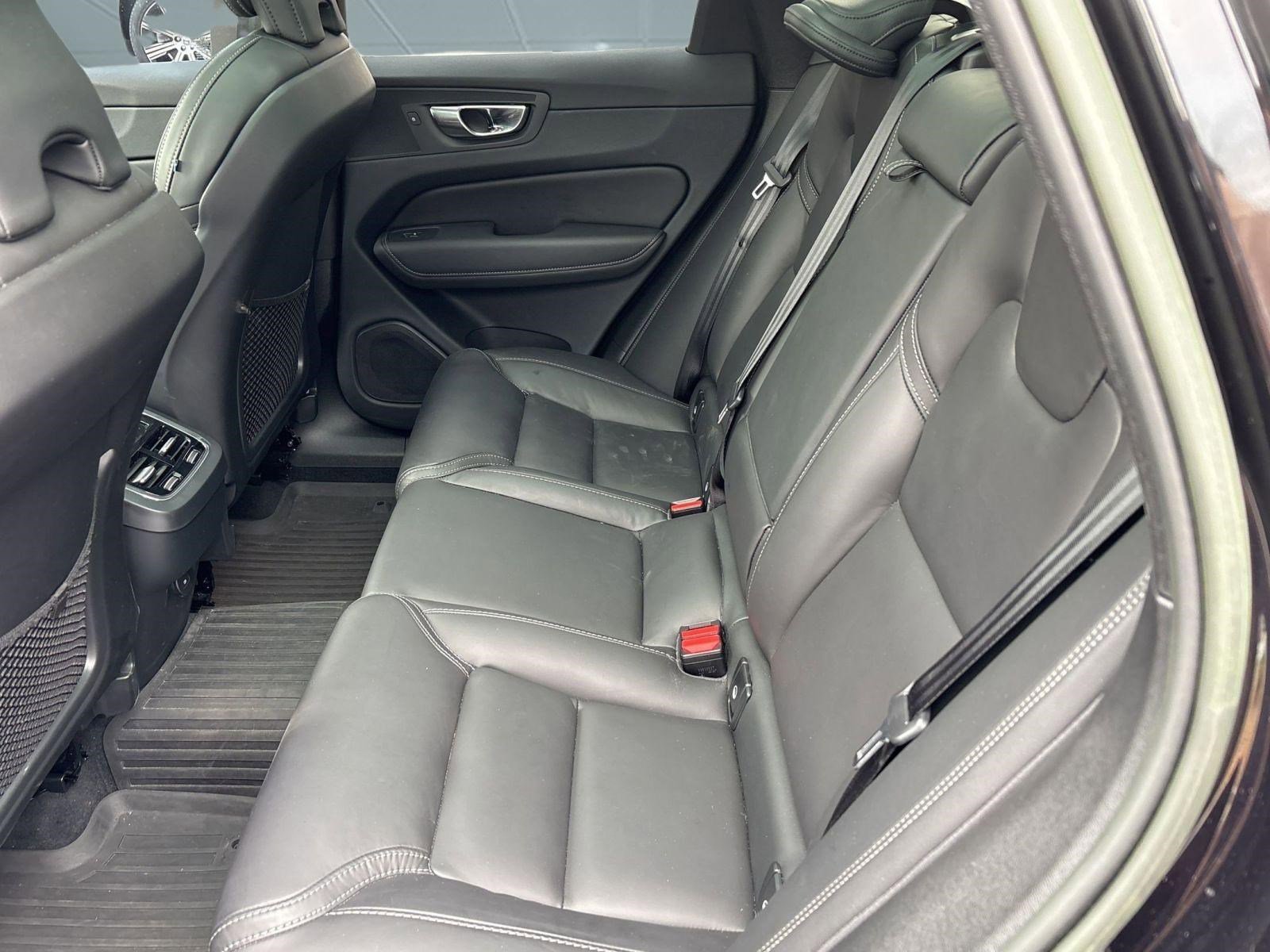 Certified 2023 Volvo XC60 B5 Ultimate image 14
