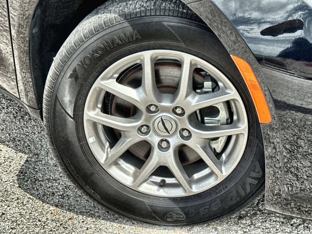 Used 2025 Chrysler Pacifica Select FWD image 10