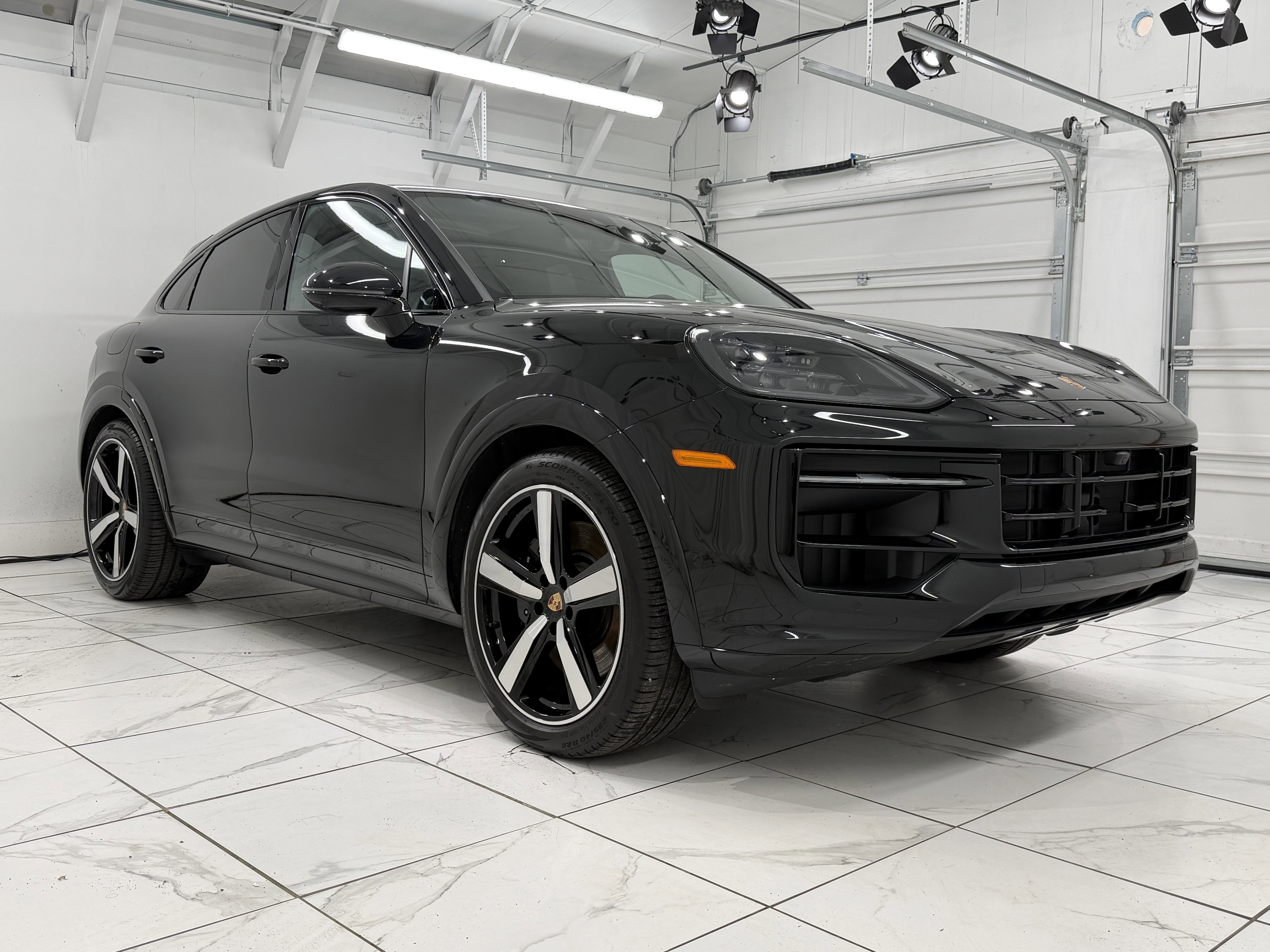 Certified 2025 Porsche Cayenne GTS image 10