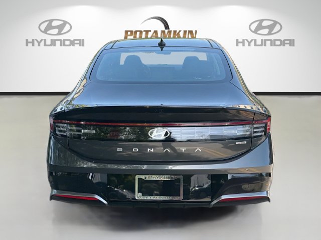 New 2026 Hyundai Sonata SEL FWD image 6