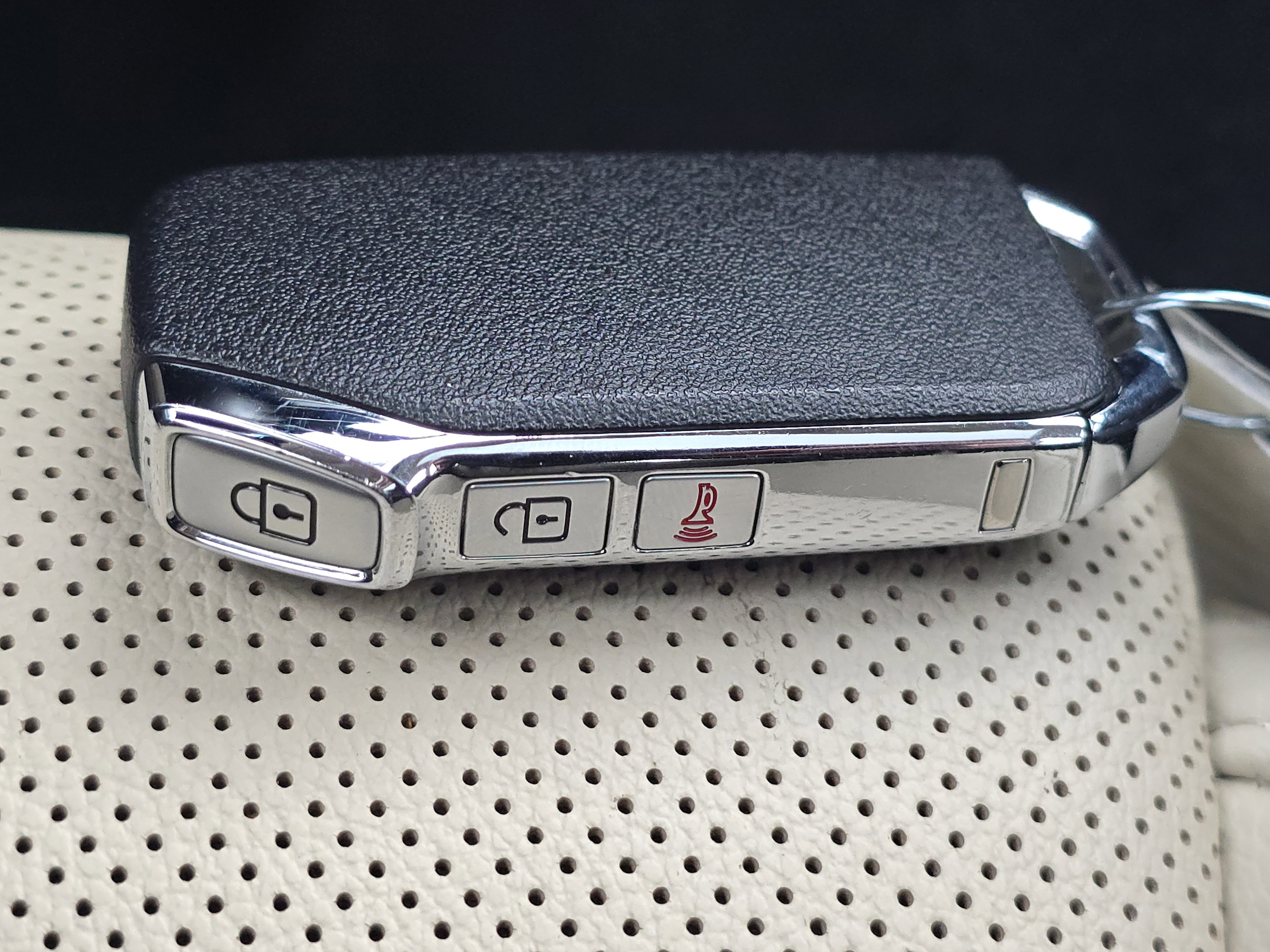 Used 2022 Kia Stinger GT-Line w/ Sun & Sound Package image 27