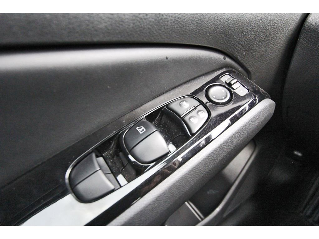 Used 2024 Nissan Altima 2.5 SR image 15