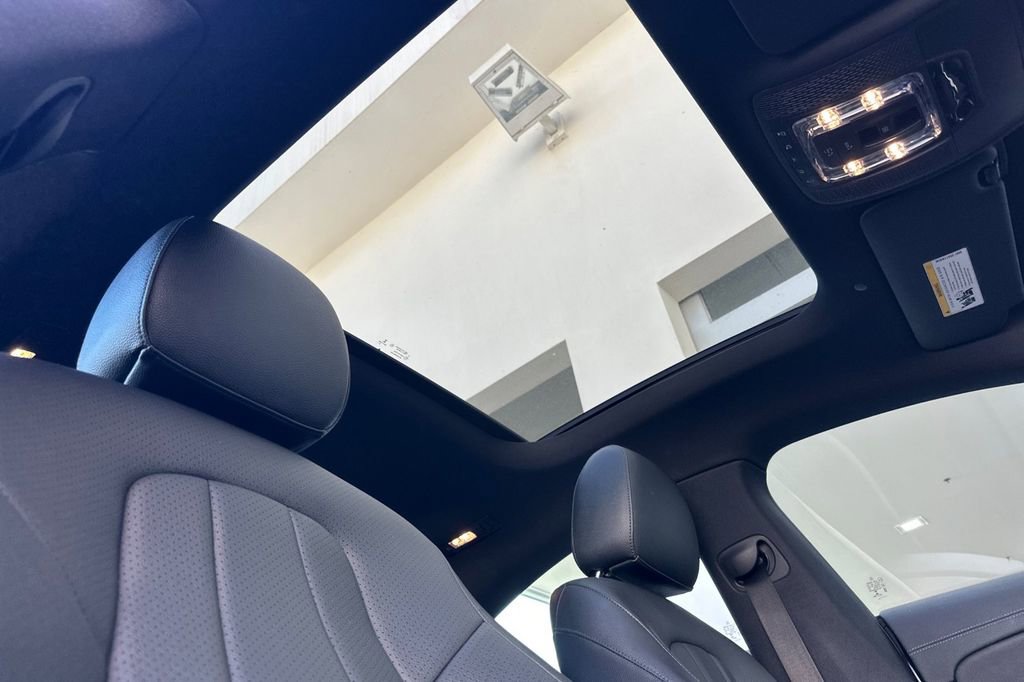 Used 2021 Mercedes-Benz CLA 250 image 17