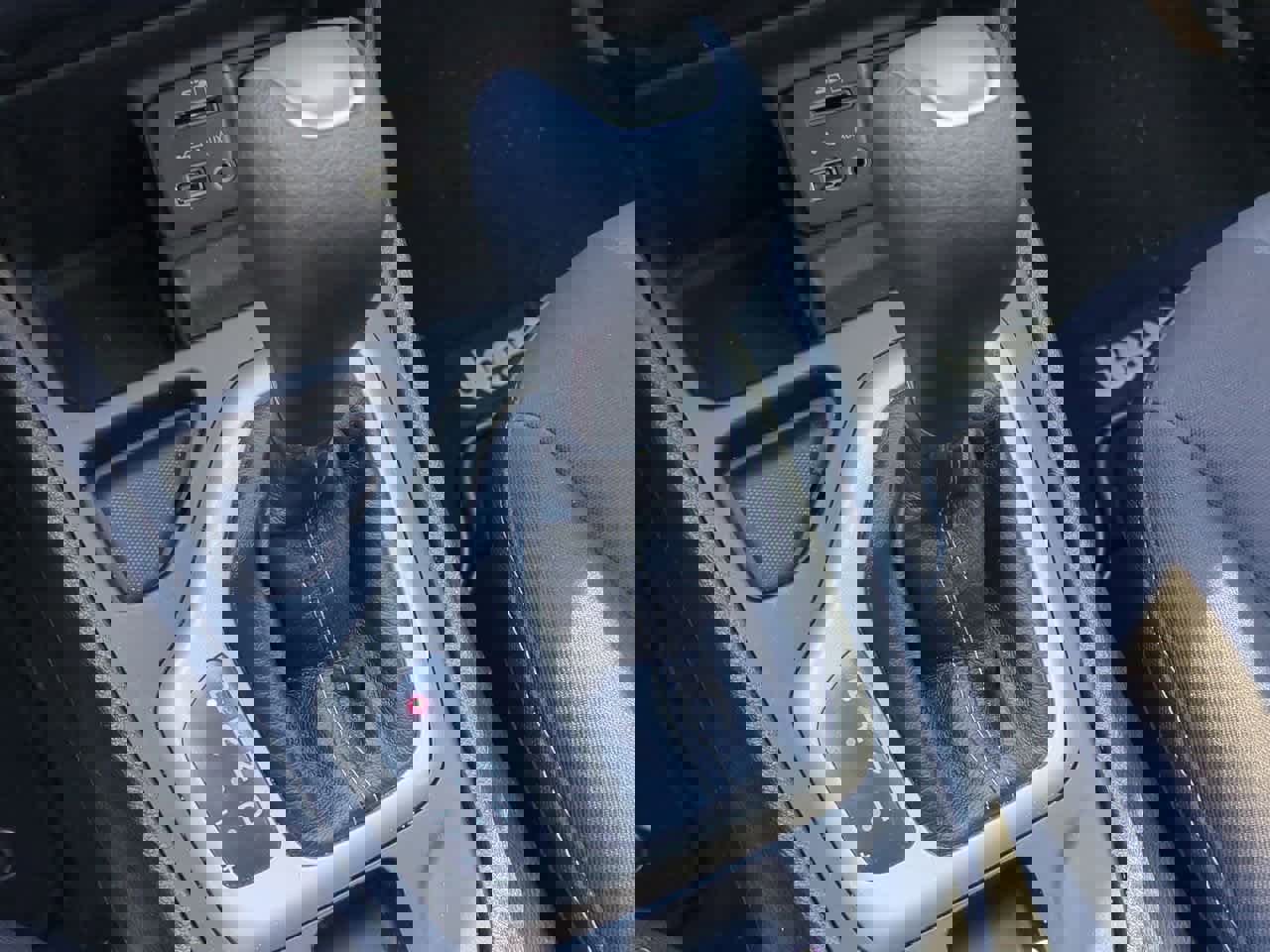 Used 2017 Jeep Cherokee Latitude image 31