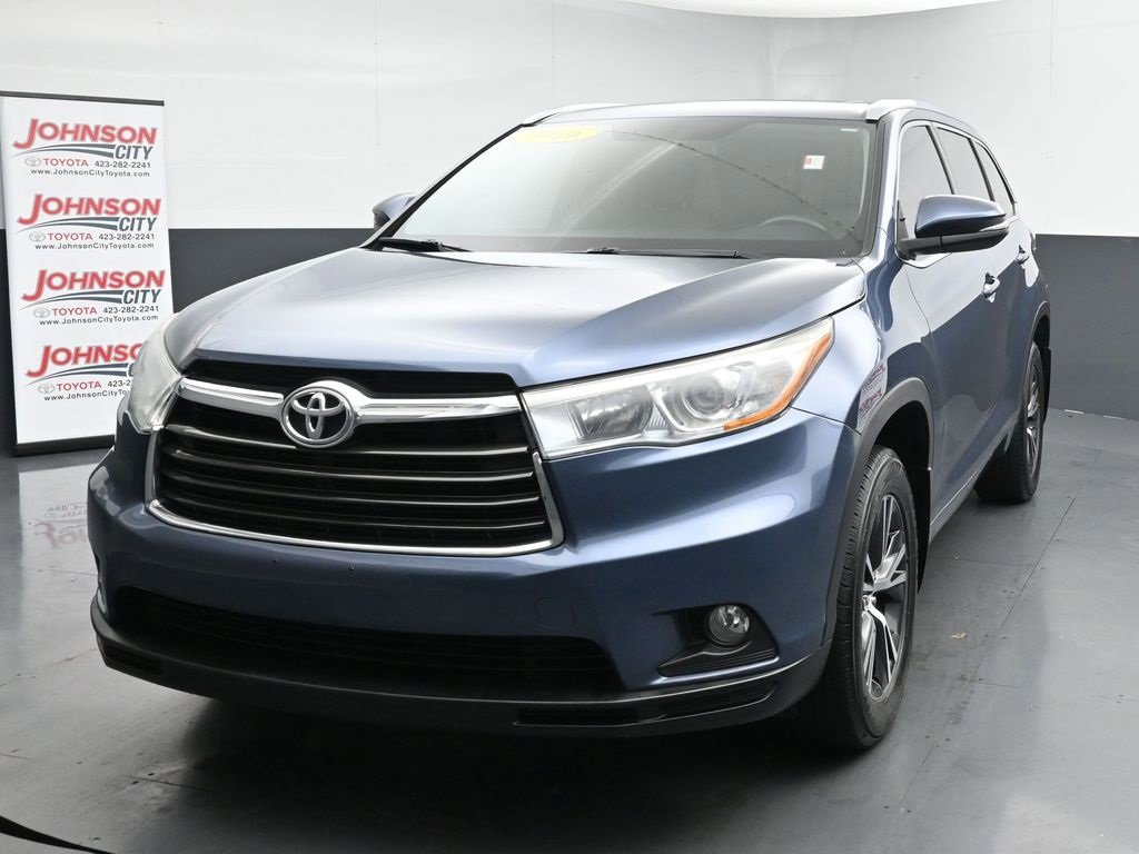 Used 2016 Toyota Highlander XLE image 4