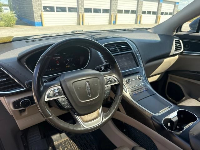 Used 2019 Lincoln Nautilus Reserve AWD/4WD image 30