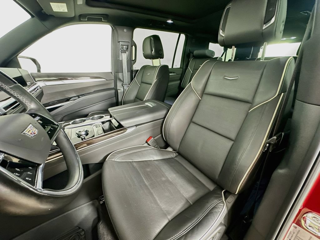 Certified 2026 Cadillac Escalade ESV Luxury w/ LPO, Radiant Package AWD/4WD image 21
