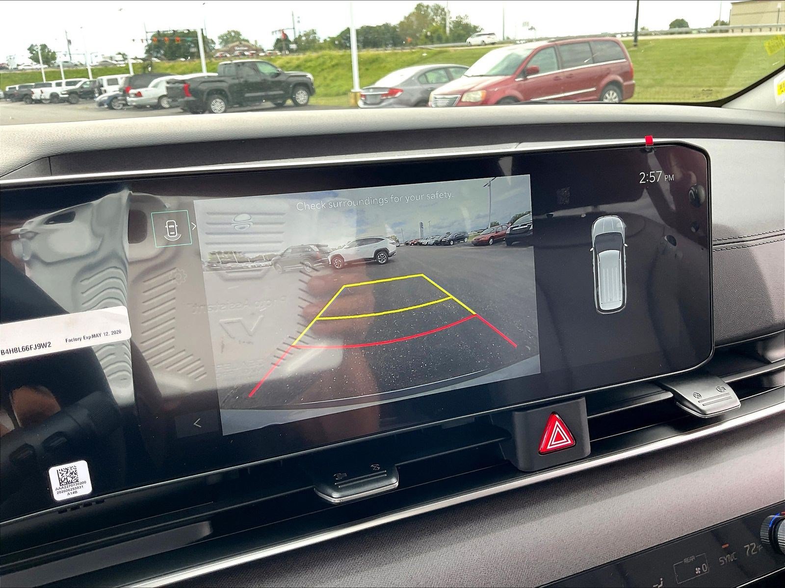 New 2027 Kia Carnival EX FWD image 24
