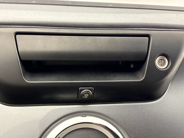 Used 2018 Nissan Titan SL AWD/4WD image 22