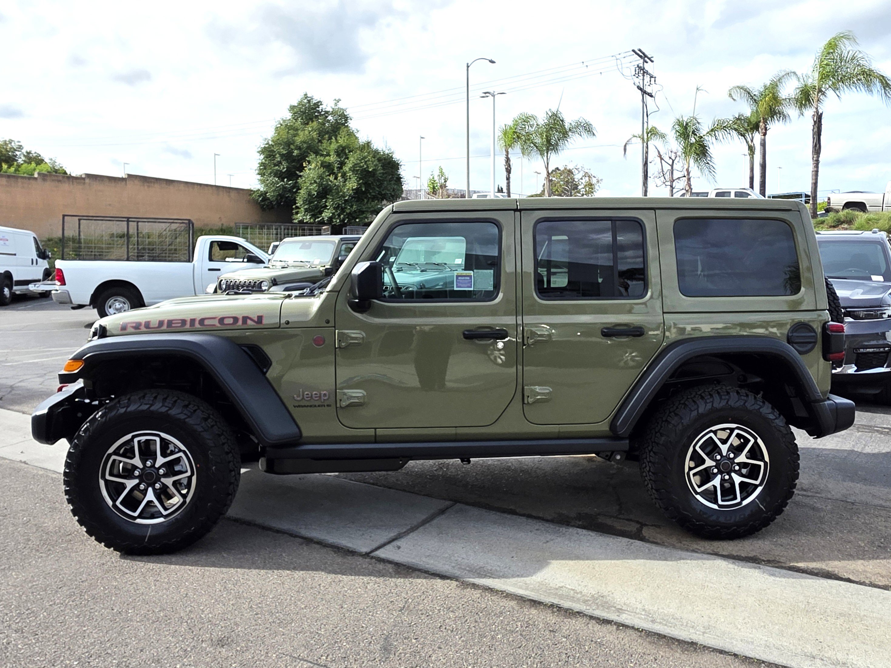 New 2026 Jeep Wrangler Unlimited Rubicon w/ Technology Group AWD/4WD image 2