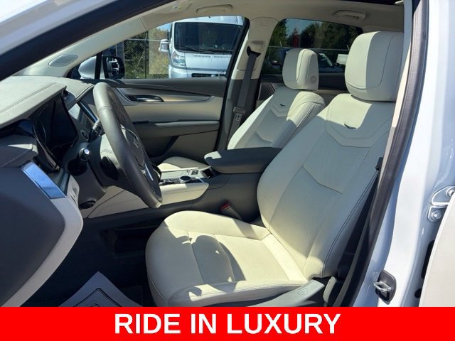 Used 2024 Cadillac XT5 Premium Luxury FWD image 14