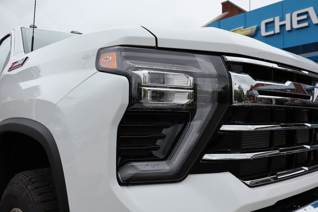 New 2025 Chevrolet Silverado 3500 LTZ w/ LTZ Premium Package image 5