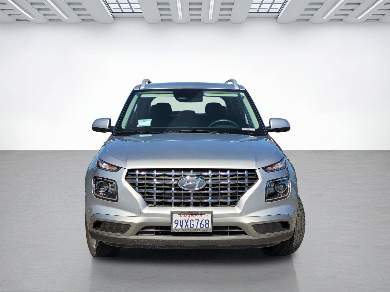 Certified 2025 Hyundai Venue SEL FWD image 2