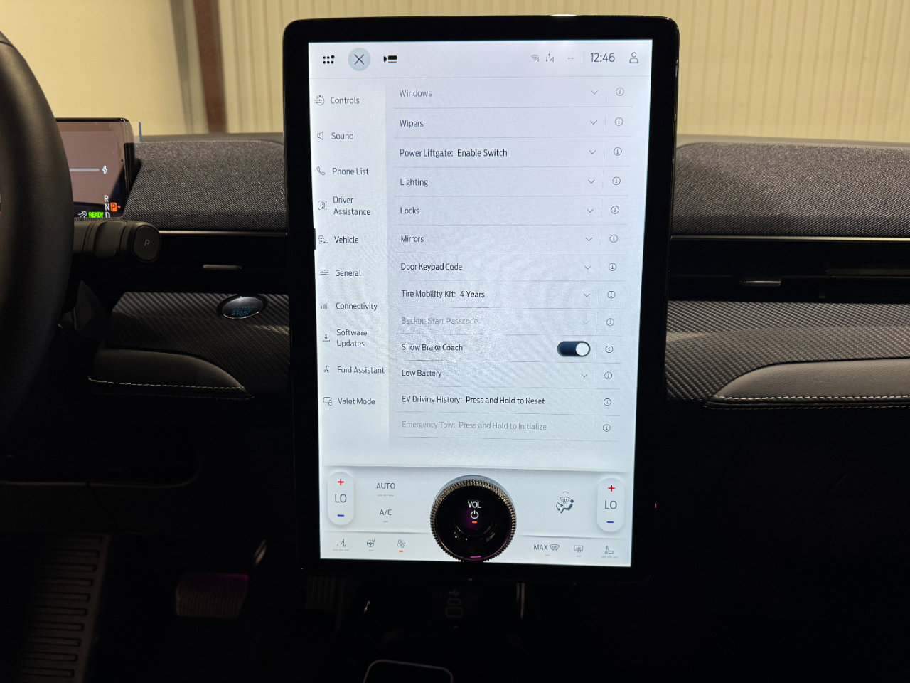 Used 2025 Ford Mustang Mach-E Premium image 27