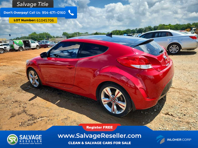 Used 2017 Hyundai Veloster Value Edition FWD image 3