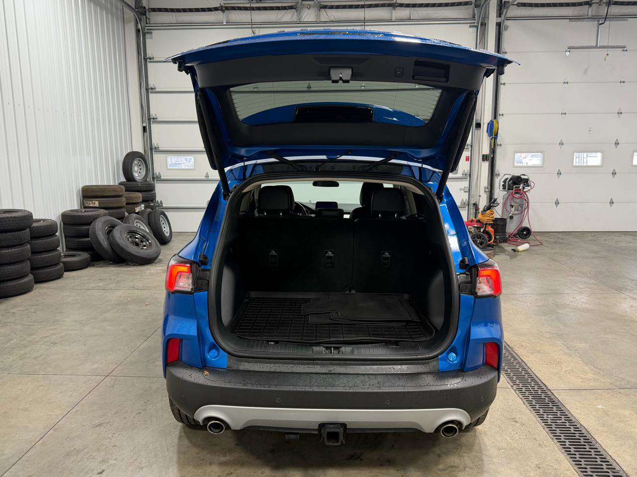 Used 2020 Ford Escape SEL image 23