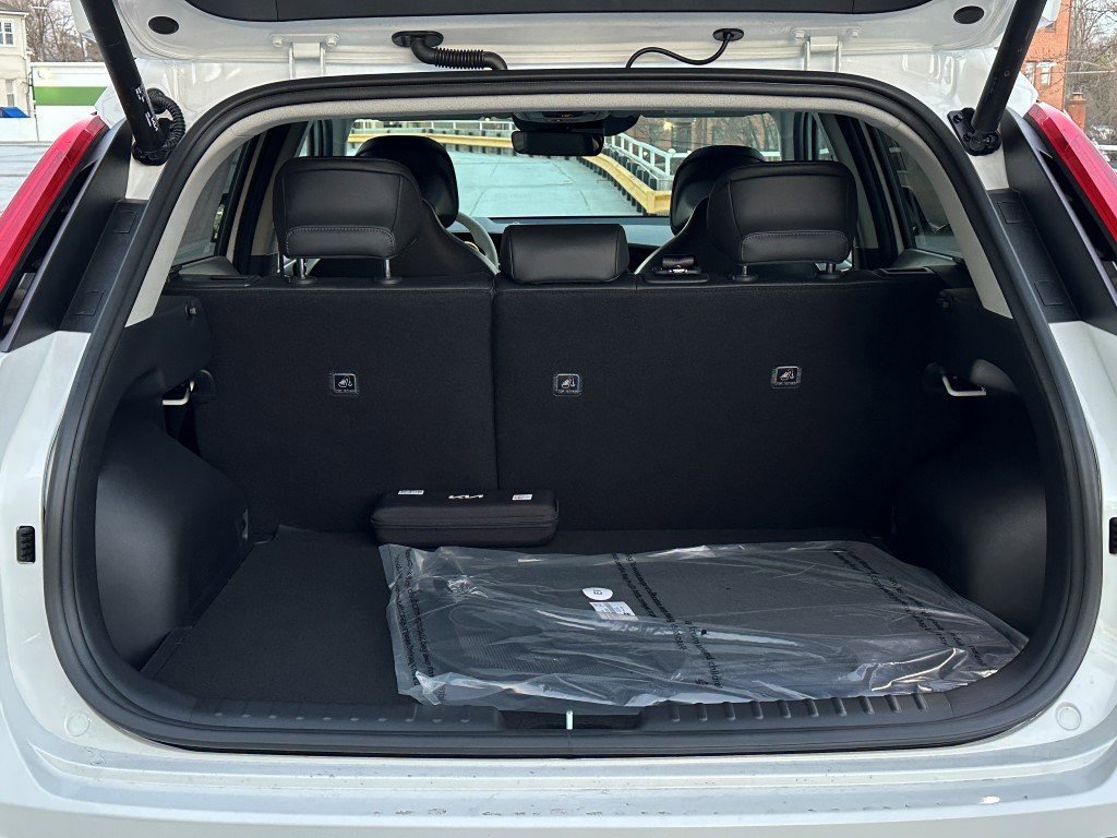 New 2025 Kia Niro Wave w/ Wave Preserve Package image 6
