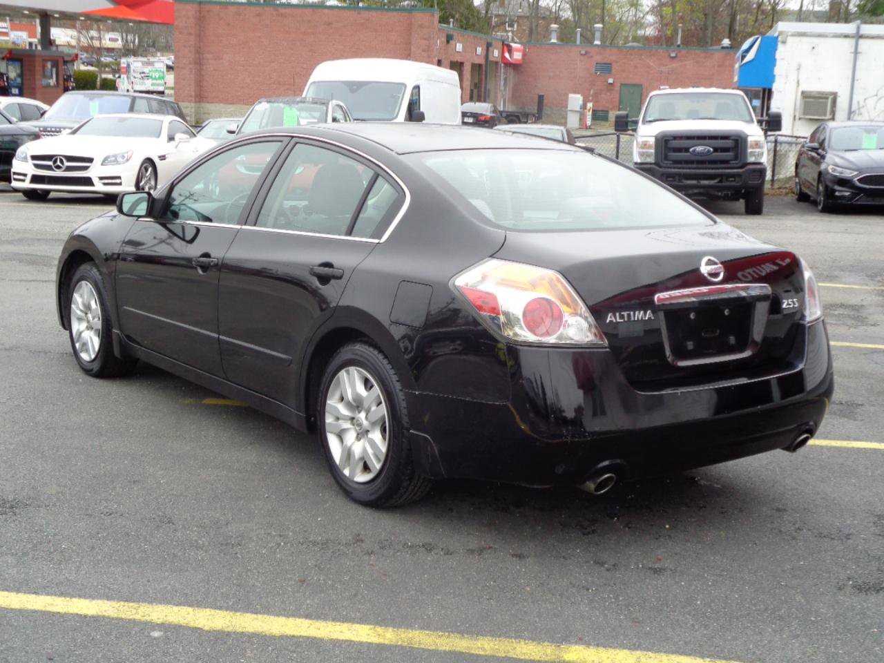 Used 2009 Nissan Altima 2.5 S FWD image 4