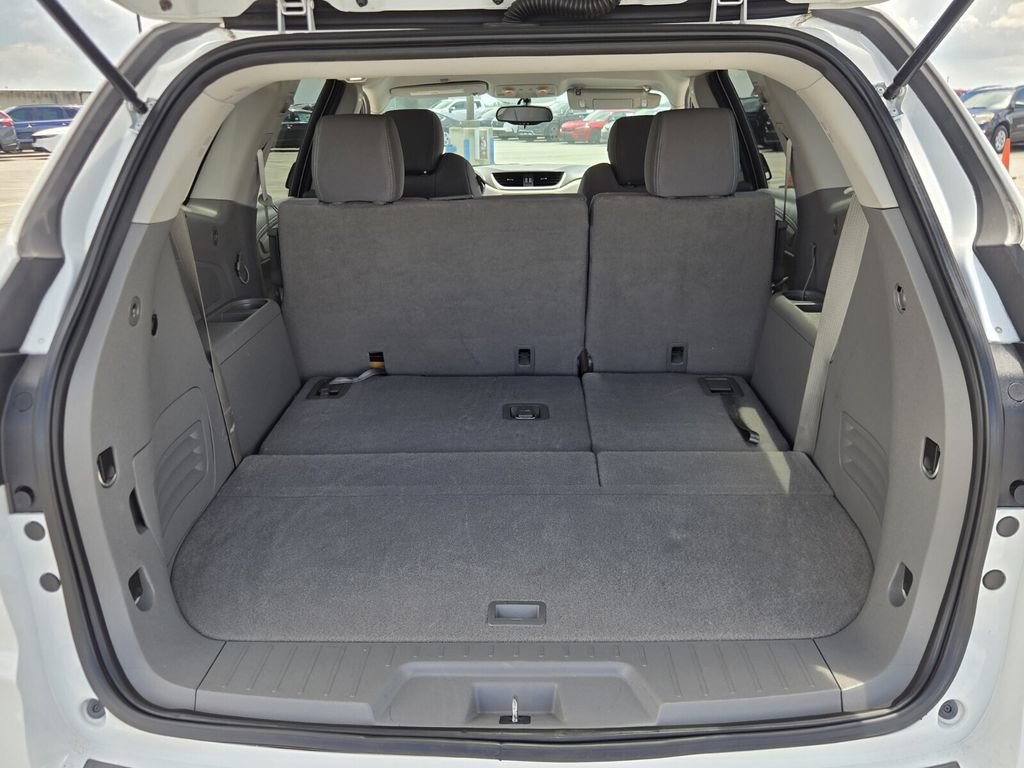 Used 2016 Chevrolet Traverse LS FWD image 15