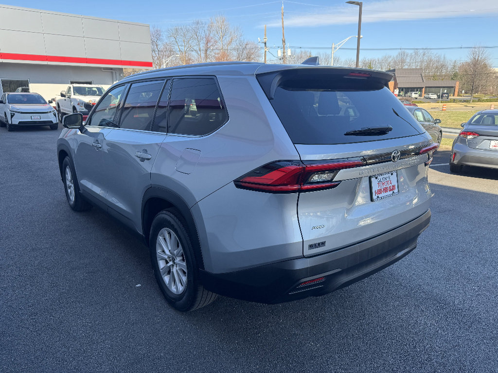 Used 2024 Toyota Grand Highlander XLE image 7