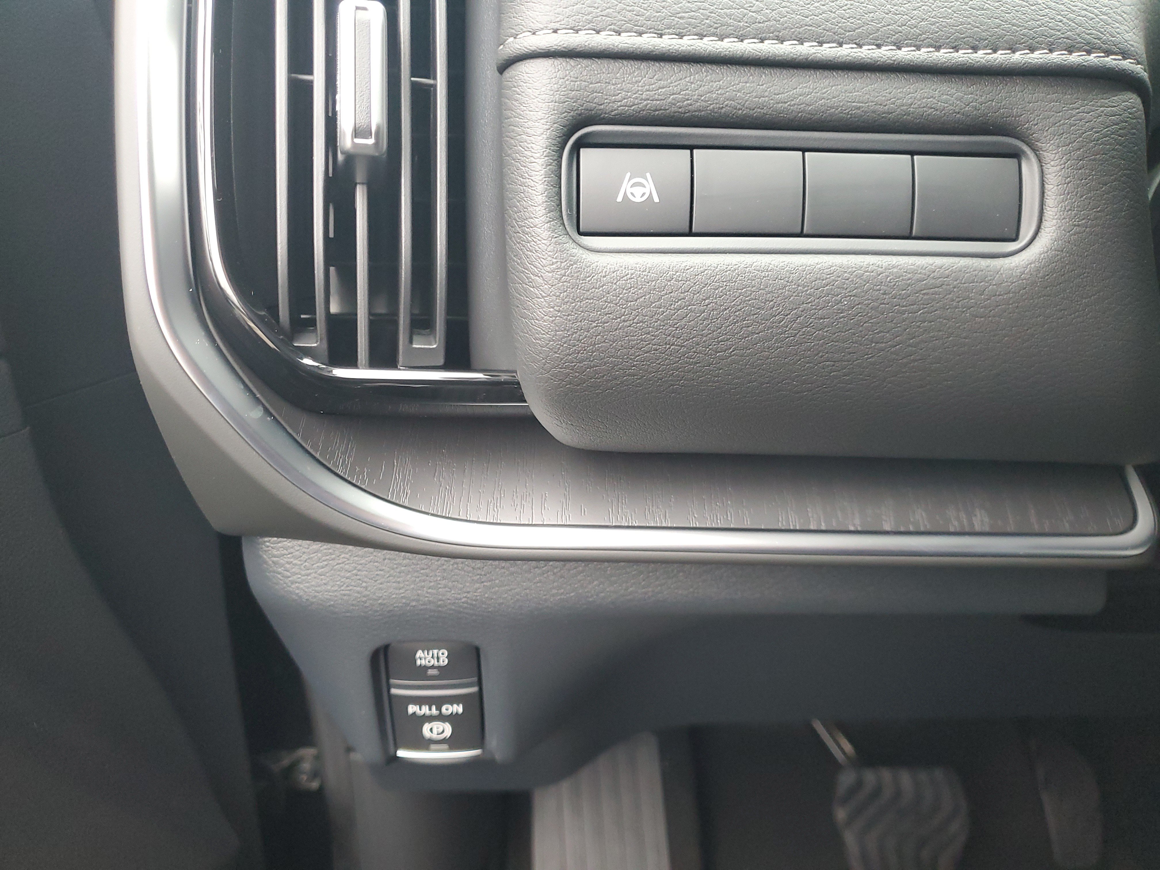 New 2026 Nissan Armada SV AWD/4WD image 16