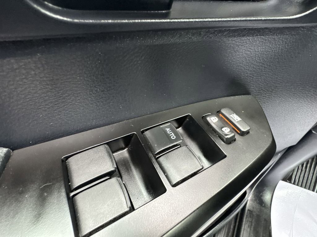 Used 2018 Toyota Tundra SR5 image 19