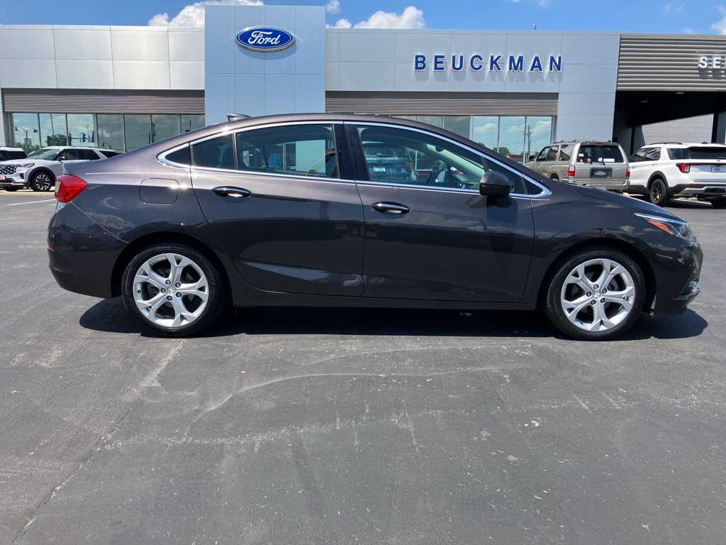 Used 2017 Chevrolet Cruze Premier FWD image 7